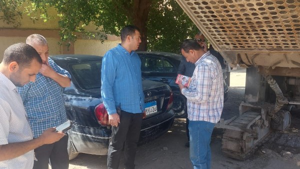 حملة مكبرة بديروط لرفع الإشغالات والتعديات بالشوارع الحيوية