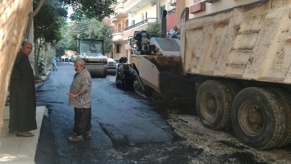 استكمال رصف وتطوير شوارع تقسيم الحقوقيين بالوليدية