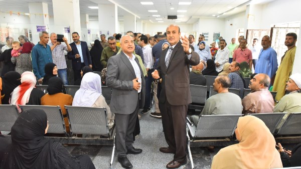 محافظ أسيوط يتفقد مجمعي الخدمات الحكومية بالشامية والعونة ضمن محافظ أسيوط يتفقد مجمعي الخدمات الحكومية بالشامية والعونة ضمن