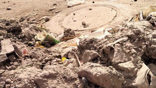 مخلفات الصرف في نص الشارع.. أهالي الحواويش يستغيثون بالمسؤولين في سوهاج مخلفات الصرف في نص الشارع.. أهالي الحواويش يستغيثون بالمسؤولين في سوهاج