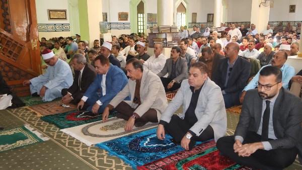 صلاة الجمعة بسوهاج
