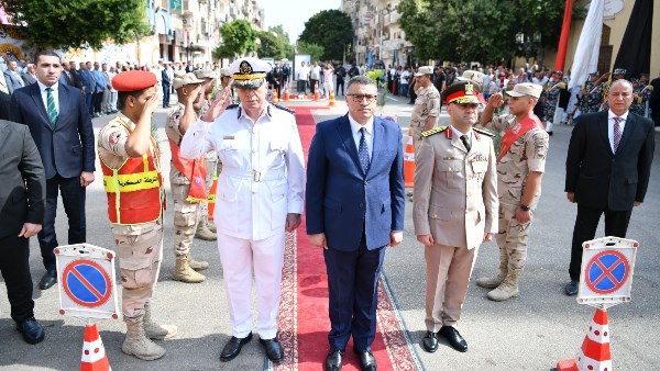 النصب التذكارى بقنا