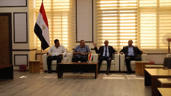 اجتماع جامعة جنوب الوادى الأهلية 
