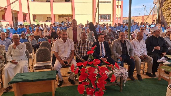 ثقافة حسن فتحى بالأقصر تحتفى بالعام الدراسى الجديد