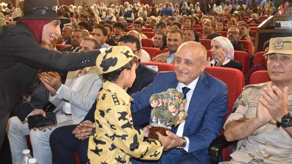 محافظ الأقصر يشهد احتفالية ذكرى انتصارات أكتوبر المجيدة بالمركز الدولي للمؤتمرات