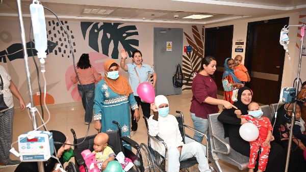 نظمت مستشفى شفاء الأورمان لعلاج الأورام بالمجان في الأقصر، بالتعاون مع مبادرة «شباب الأقباط بالصعيد»، حفلا