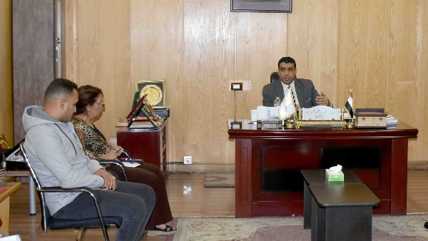 نائب محافظ الأقصر يعقد اجتماعًا لمناقشة إجراءات حصر الأراضي الواقعة بمحور شمال الأقصر