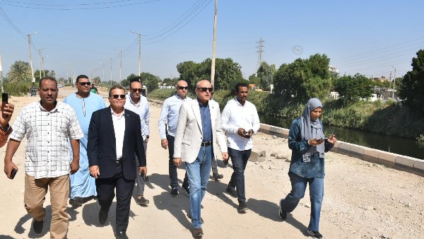 محافظ الأقصر فى جولة بإسنا.... المحافظ تفقد الأعمال النهائية لتطوير كورنيش إسنا تمهيدًا لافتتاحه خلال احتفالات العيد القومي للمحافظة ديسمبر