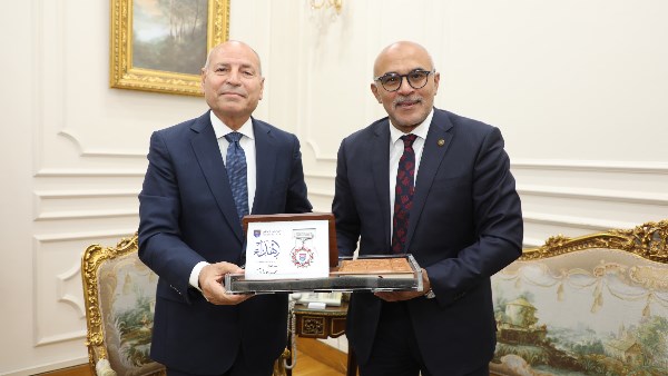 نادي الزهور يشارك في مبادرة الرئيس السيسي ل «تخضير القاهرة»