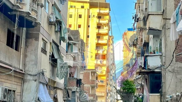 عقار مائل بمحرم بك