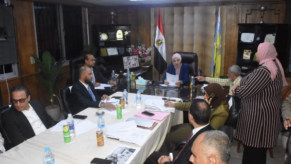 توفير فرص عمل.. نائب محافظ الإسكندرية تعقد لقاءً جماهيريًا بحي العجمي