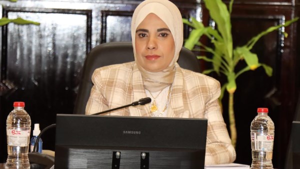 الدكتورة عفاف العوفي نائب رئيس الجامعة