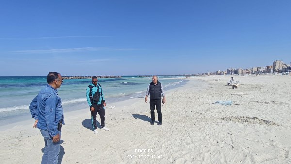 إخلاء شواطئ غرب الإسكندرية 
