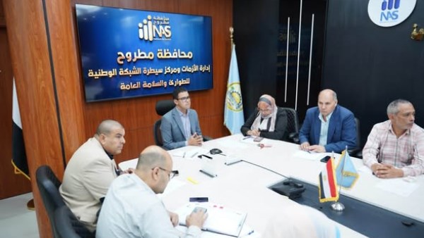 نائب المحافظ  خلال الاجتماع