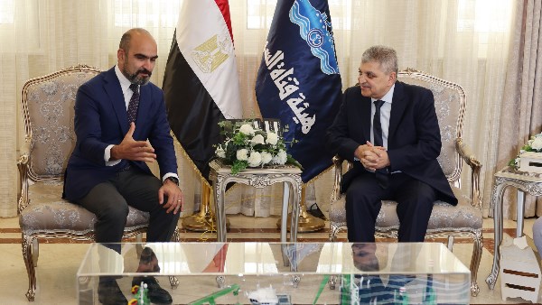 خلال الزيارة 