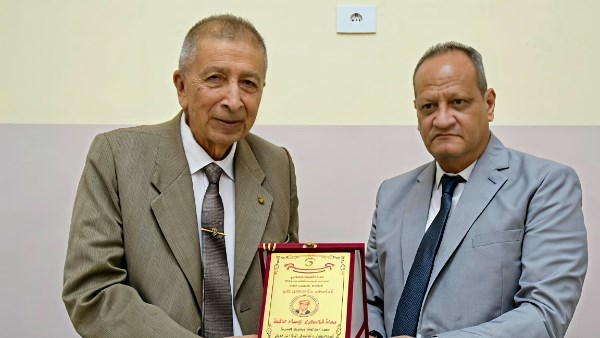 وكيل تعليم بورسعيد يشارك في ندوة «أكتوبر.. ملحمة وطن وانتصار إرادة» بمدرسة الشهيد أحمد سامي