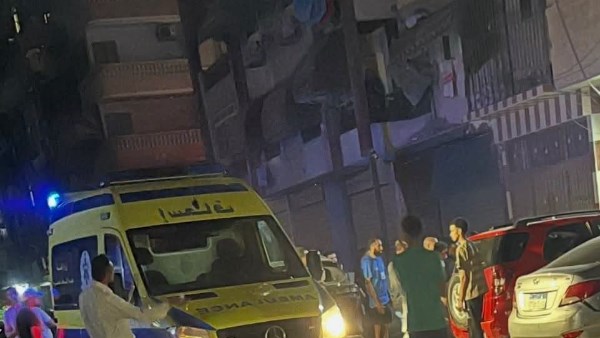 إصابة سيدة بعد سقوطها من شرفة منزلها ببورسعيد خلال بث مباشر.. ورددت: مش مسامحاكي يا سحر ولا مسامحاك يا محمد