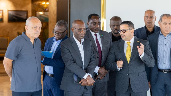 اقتصادية قناة السويس تستقبل وزير النقل التنزاني بميناء السخنة لبحث فرص التعاون في النقل واللوجستيات