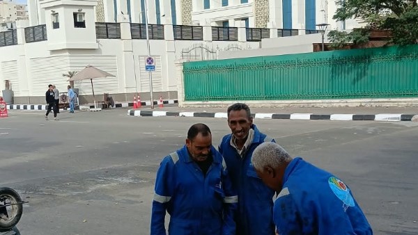 تطهير شنايش الأمطار ومحطات الصرف بمحافظات القناة استعداداً للشتاء