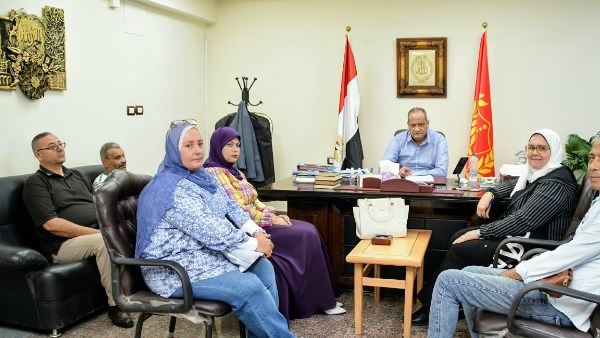 وكيل تعليم بورسعيد يتابع تطوير منظومة خدمة المواطنين ويوجه بسرعة التعامل مع الشكاوى الواردة