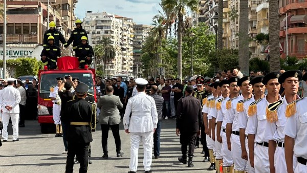 بحضور المحافظ.. بورسعيد تشيع جثمان النقيب أحمد النشار في جنازة عسكرية