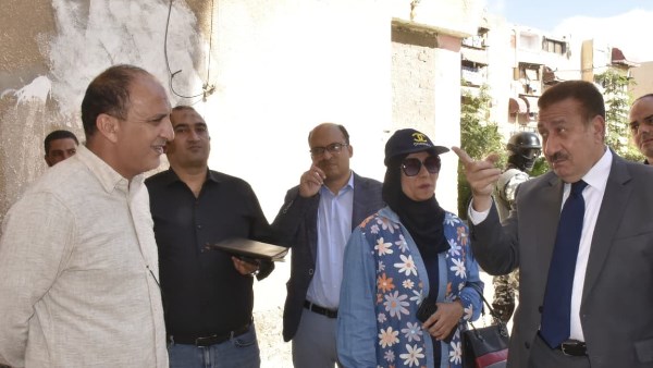 محافظ بورسعيد يبدي استياءه من مستوى النظافة بالمنطقة ويوجه شركة النظافة برفع المخلفات فورًا