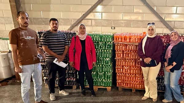 بتوجيهات محافظ بورسعيد.. ضبط 8064 زجاجة مياه غازية داخل مصنع غير مرخص بالمنطقة الصناعية 