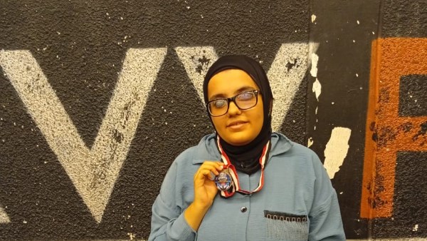 رئيس جامعة بورسعيد يهنئ بسنت مختار بإنجاز رياضي مشرف في رفع الأثقال للمكفوفين