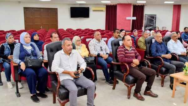 تعليم بورسعيد يستعرض آليات تطوير منظومة عمل إدارة المتابعة وتقويم الأداء
