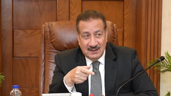 محافظ بورسعيد يصدق على النزول بسن القبول بمرحلة التعليم الأساسي "شهرين" للعام الدراسي 2026/2027