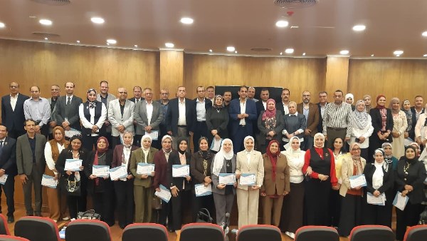 رئيس الجامعة: الاستثمار في بناء القيادات وتأهيل الكوادر البشرية ركيزة أساسية