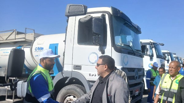 رئيس مياه القناة يتفقد اصطفاف سيارات  ومعدات التعامل السريع مع فصل الشتاء