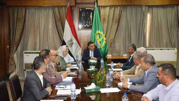 محافظ القليوبية: حلول جديدة لجمع المخلفات وتطوير منظومة النظافة بشبرا الخيمة والخصوص محافظ القليوبية: حلول جديدة لجمع المخلفات وتطوير منظومة النظافة بشبرا الخيمة والخصوص