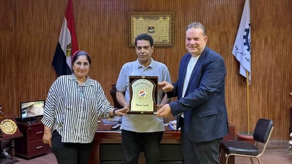 تكريم وكيل الشباب والرياضة بالغربية 