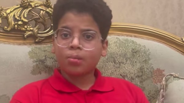 الطفل ضحية الاعتداء من جهه المدرس بالمحلة 