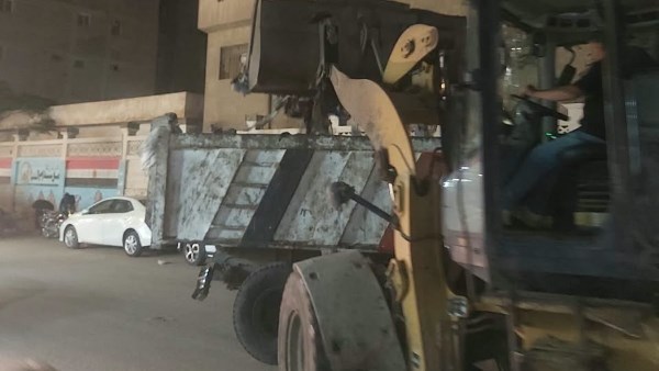 الغربية.. تكثيف أعمال النظافة ورفع 930 طنا من بؤر المخلفات الغربية.. تكثيف أعمال النظافة ورفع 930 طنا من بؤر المخلفات