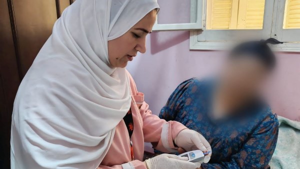 خدمات مجانية.. صحة الشرقية تٌنفذ 160 ألف زيارة منزلية لكبار السن وذوي الهمم خدمات مجانية.. صحة الشرقية تٌنفذ 160 ألف زيارة منزلية لكبار السن وذوي الهمم