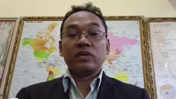 الدكتور سام سيون، محلل السياسات