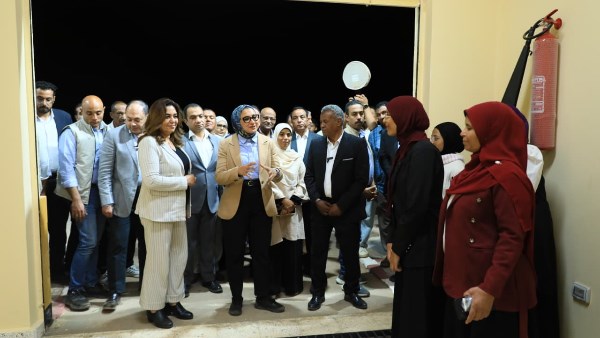 جولة وزيرة التنمية المحلية والبيئة بالوادي الجديد 