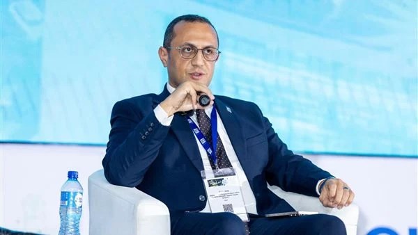 المهندس أيمن عرب رئيس القابضة للمطارات والملاحة الجوية