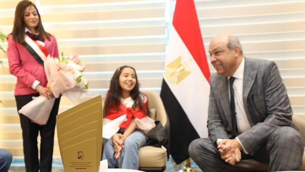 وزير الطيران المصري