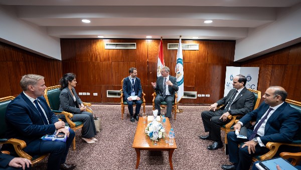 وزير البترول يبحث مع توتال إنرجيز حرص مصر على تسريع تنفيذ مشروع ربط الغاز القبرصي بالبنية التحتية المصرية 