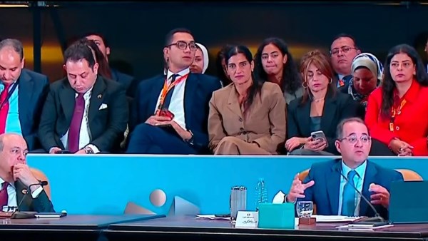 وزير المالية خلال الجلسة