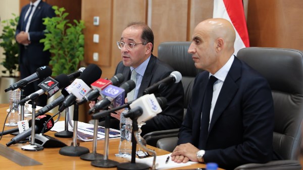 وزيرا المالية والتربيةوالتعليم