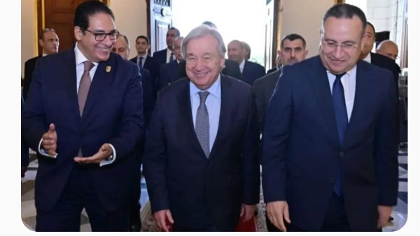 جانب من الزيارة 