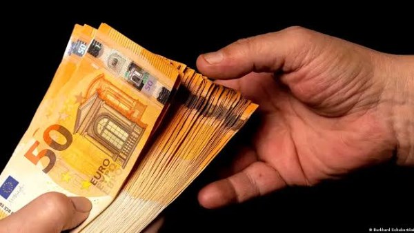 سكن مجاني و1200 يورو شهرياً.. رابط التقديم على وظائف إسبانيا وآخر موعد