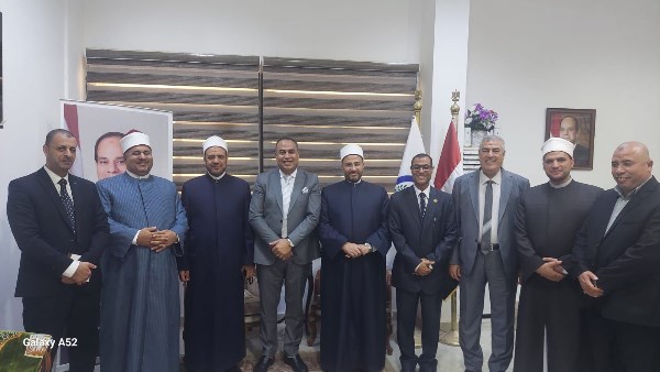 وفد البحوث الإسلامية يلتقي رئيس جامعة العريش