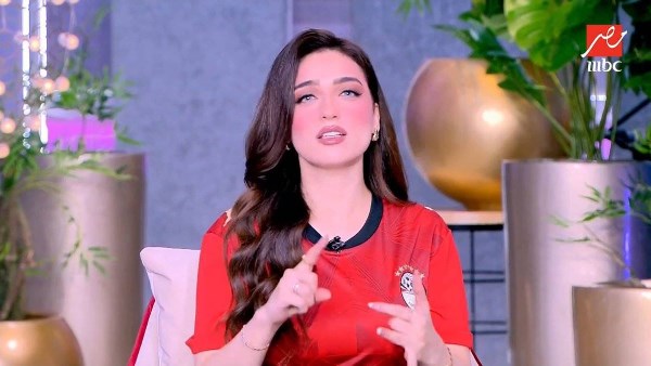 ياسمين عز 