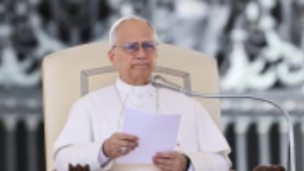 في أول ظهور له منذ أسبوعين.. رسالة مهمة لبابا الفاتيكان عن اليمن والأردن
