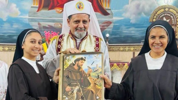 نيافة الأنبا بشارة 